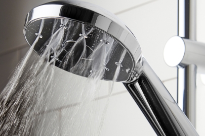 How to Descale a Shower Head | Article Image