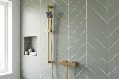UK Shower Interest Surges 71% In Heatwave | Article Image