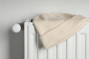 How to Lower Your Heating Costs This Winter | Article Image