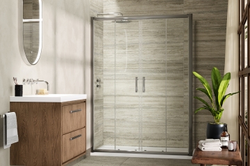 Single Slide vs Dual Slide Shower Doors: Which One is Better? Featured Image | Article Image