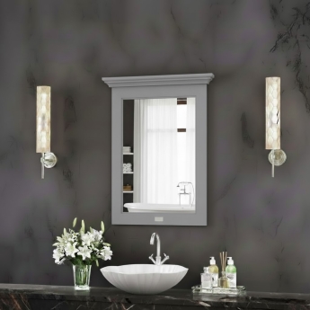 Bayswater Traditional 600mm Flat Bathroom Mirror | Product Image