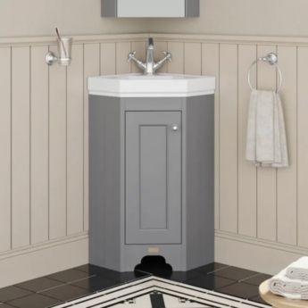 Bayswater Traditional 600mm 1-Door Floor Standing Corner Vanity Unit | Product Image
