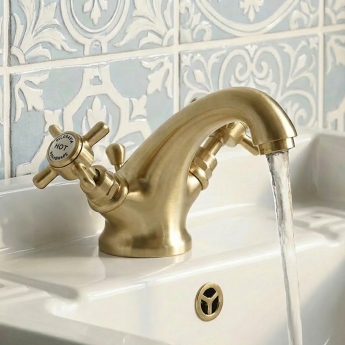 Delphi Belgravia Brushed Brass Luxury Mono Basin Mixer Tap with Pop-Up Waste | Product Image