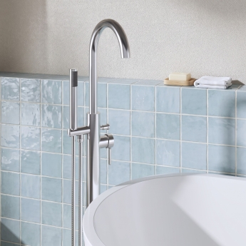 Delphi Sedona Chrome Freestanding Bath Shower Mixer Tap (inc Kit) | Product Image