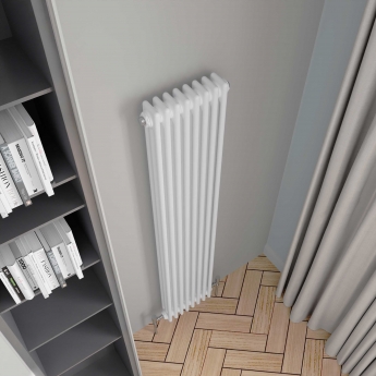 Delphi Hatfield Vertical Traditional 3-Column Radiator