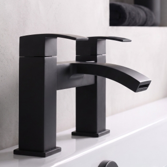 Prestige Fiuto Nero Bath Filler Tap Pillar Mounted - Black | Product Image