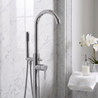Prestige Plan Freestanding Bath Shower Mixer with Shower Kit Chrome | Product Image