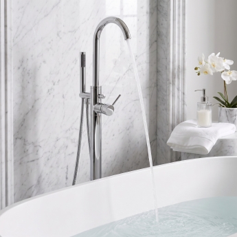 Prestige Plan Freestanding Bath Shower Mixer with Shower Kit Chrome | Product Image