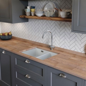 Leisure Loxley 1.5 Bowl Ceramic Kitchen Sink 595mm L x 460mm W - White