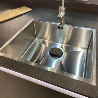 The 1810 Company Zenuno 500U 1.0 Bowl Undermount Kitchen Sink - Stainless Steel