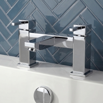 Verona Cubo Chome Pillar Mounted Bath Filler Tap | Product Image