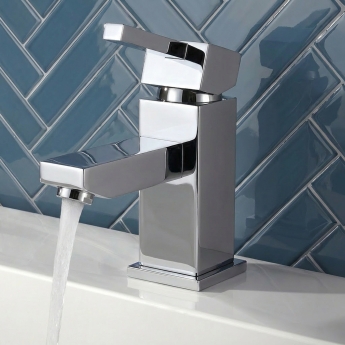 Verona Cubo Chrome Mono Basin Mixer Tap (inc Waste) | Product Image