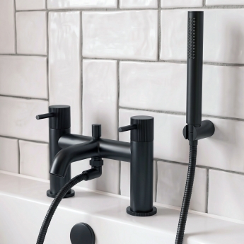 Verona Rivenza Fluted Matt Black Bath Shower Mixer Tap (inc Kit) | Product Image