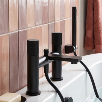 Verona Velora Matt Black Bath Shower Mixer Tap (inc Kit) | Product Image