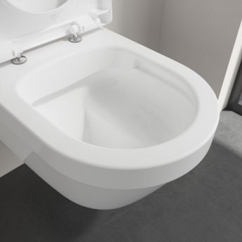 Villeroy & Boch Architectura Smooth Wall Hung Toilet with Soft Close Seat
