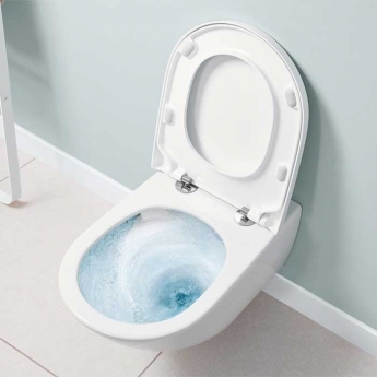 Villeroy & Boch Subway 3.0 Rimless Wall Hung Toilet with TwistFlush - Soft Close Seat