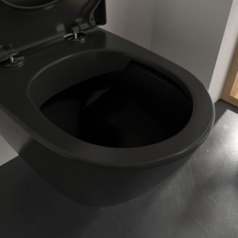 Villeroy & Boch Subway 2.0 Rimless Washdown Wall Hung Toilet and Soft Close Seat - Pure Black