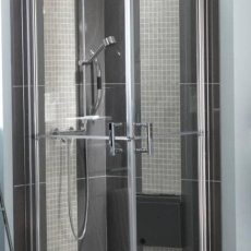 AKW Larenco Duo Shower Door Only 900mm Wide Non Handed
