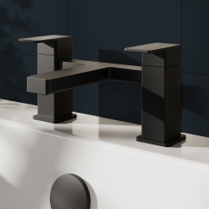 Delphi Fathom Matt Black Bath Filler Tap