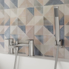 Delphi Port Chrome Bath Shower Mixer Tap with Kit