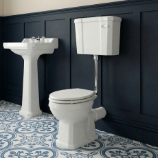 Delphi Stratford Traditional Low Level Toilet (inc White MDF Seat)