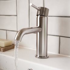 Verona Rivenza Fluted Chrome Basin Mixer Tap (inc Waste)