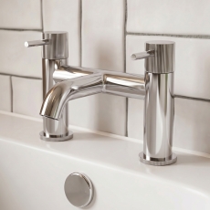 Verona Rivenza Fluted Chrome Bath Filler Tap