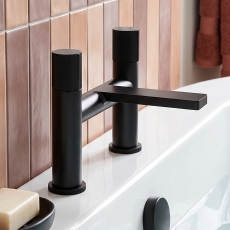 Verona Velora Matt Black Bath Filler Tap