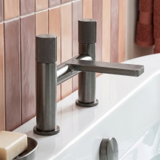 Verona Velora Gunmetal Bath Filler Tap
